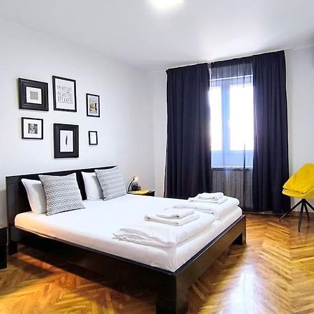 Apartment Wake Up For 4 Belgrade Exterior photo